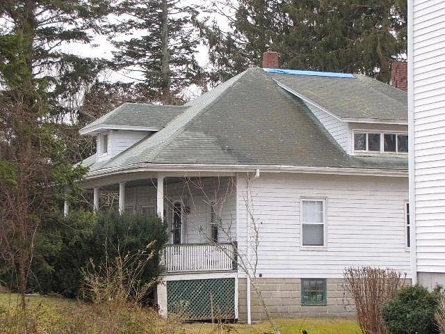 Acushnet Ave
