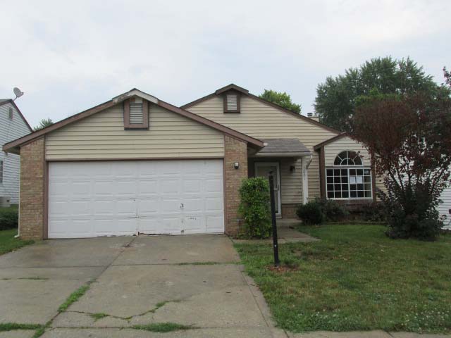 1001 Kara Ln