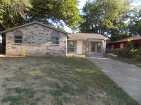 2525 Summit View St