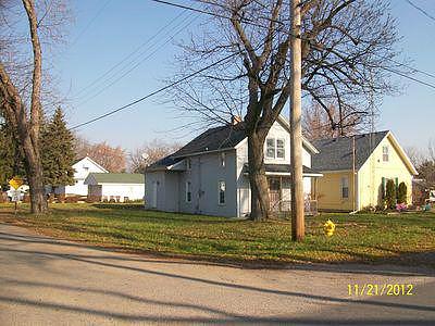 E Erie Rd