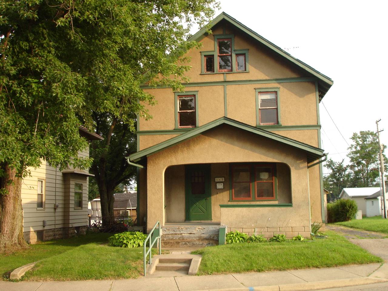 565 Wehrle Ave