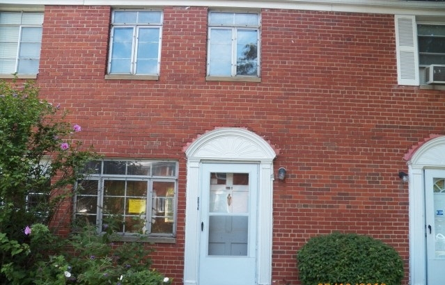 441 Kenwood Dr
