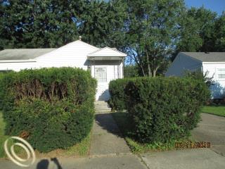 5840 Sylvia St