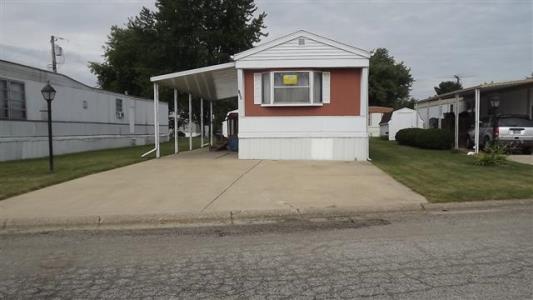 725 Camelot Manor