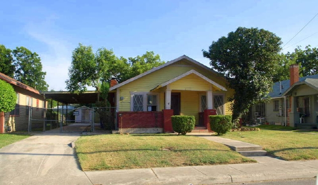 742 E Canton