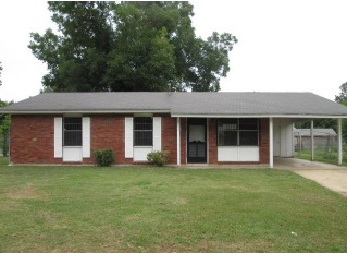 2611 Colonial Ave
