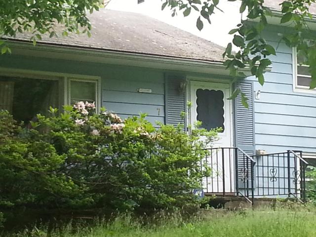 7 Ash Street