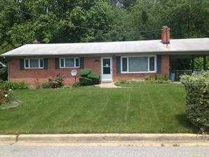 5004 Wilkins Dr