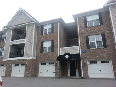 210 Fountainhead Ln Unit 103