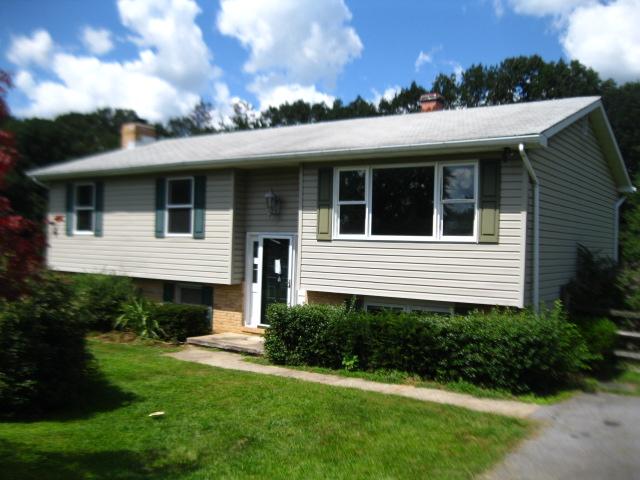 1610 Carriage Hill Dr