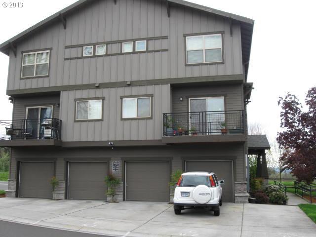 662 Nw Garswood Ter