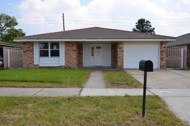 2213 Creely Dr