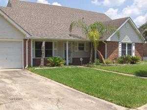 2136 Pinehurst Dr