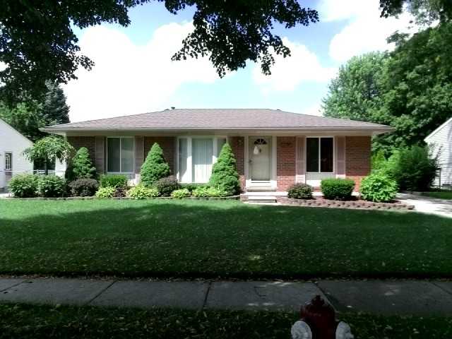 13853 Bowling Green Dr