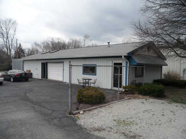 125 SHADOWLAWN DR
