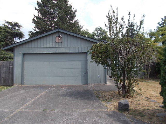 2730 SE 44th Court