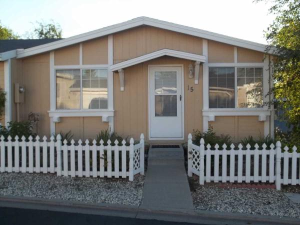 15 Lampshire Dr