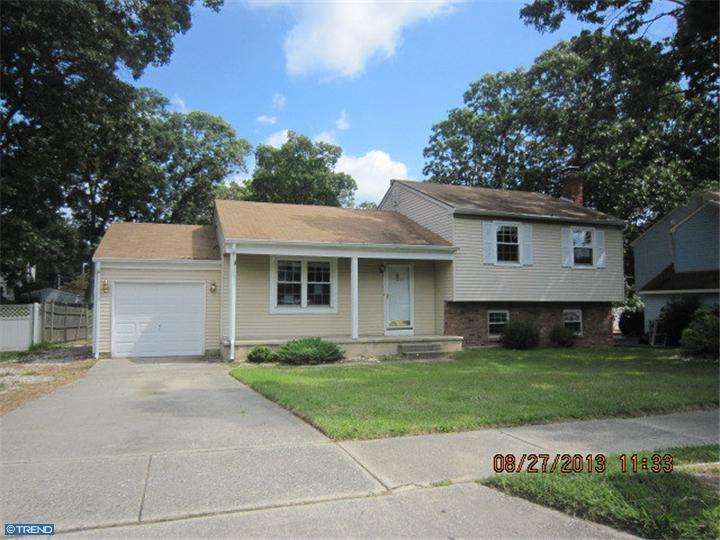 15 Dresden Ct