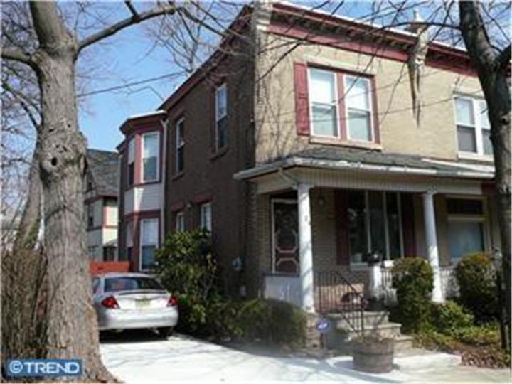 26 Hopkins St