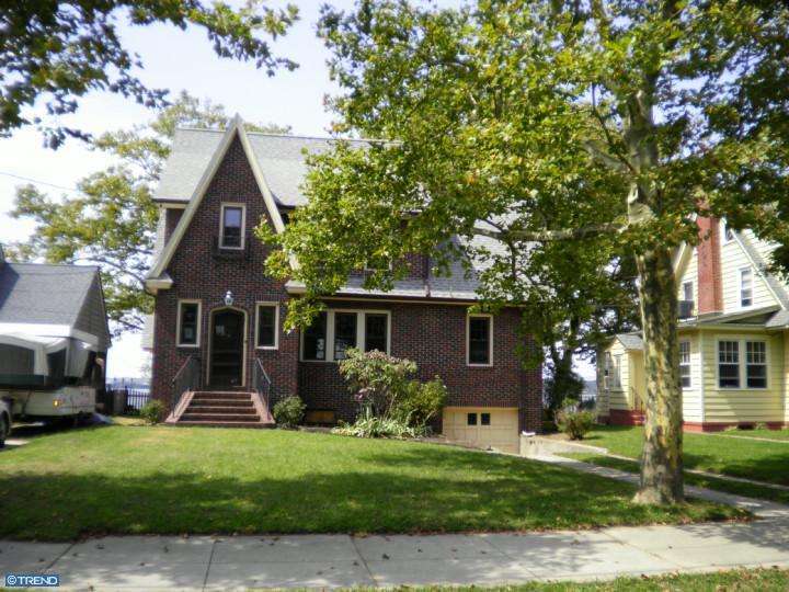 38 Delaware Ave