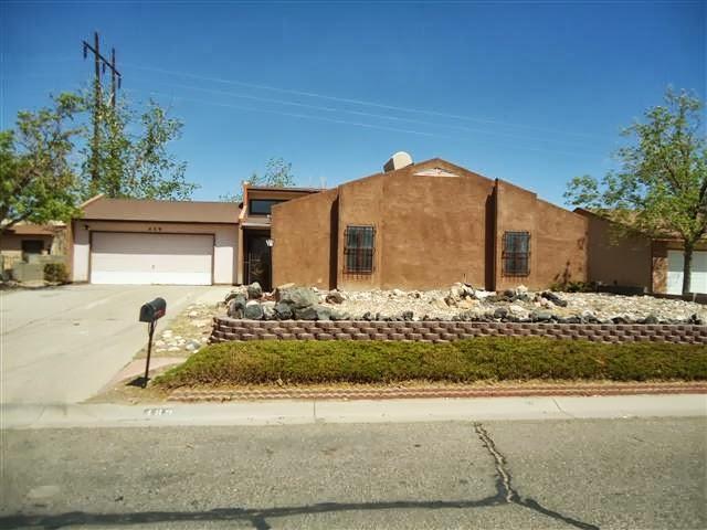 489 Wagon Train Dr Se