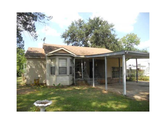416 Waller Ave