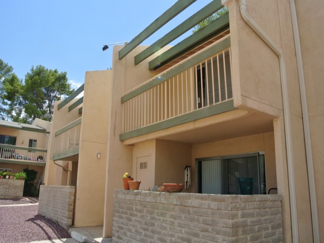 812 S. Langley Avenue Unit 201