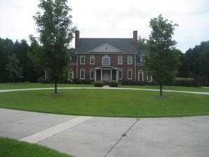 1621 Maple Dr