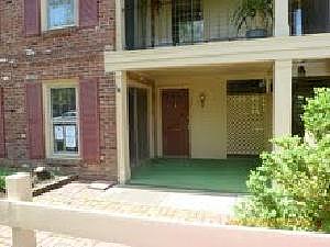 Macklenburg Dr