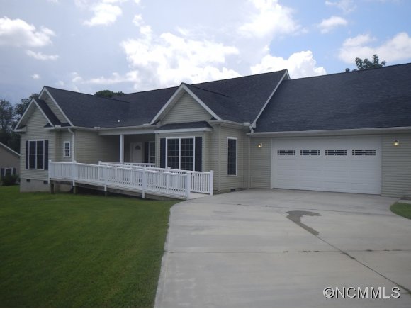 355 Hidden Meadow Dr