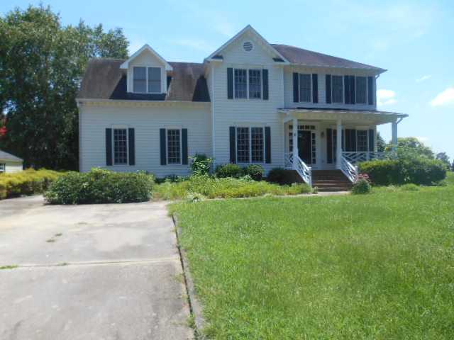 907 Loop Rd