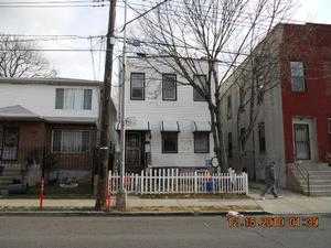 73 Montauk Ave