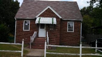 222 Maple Ave