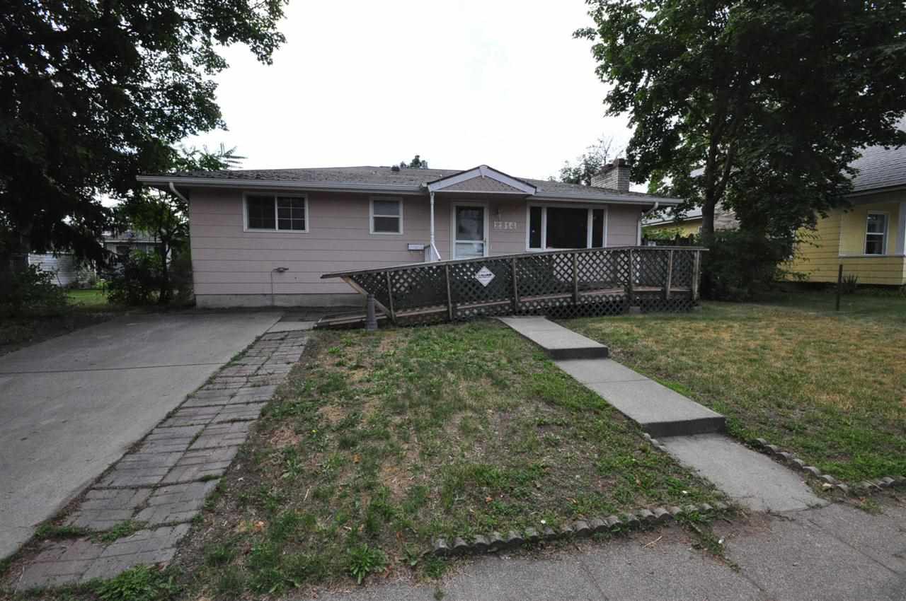 2314 E Rowan Ave