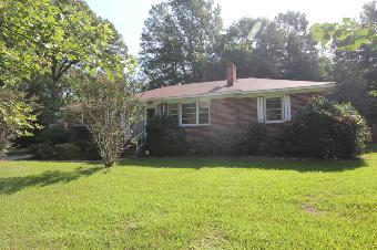748 Colonial Dr