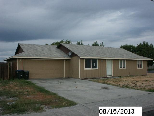 1200 S Clover Dr