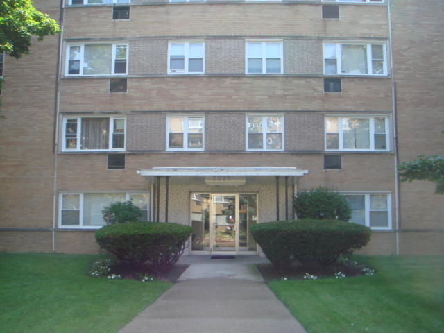 2025 W Granville Ave Apt 205