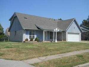 11901 E 83rd Pl N