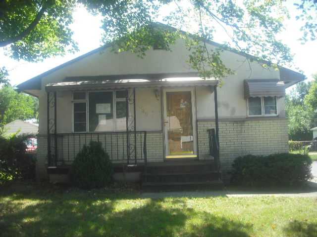 945 Reeb Ave