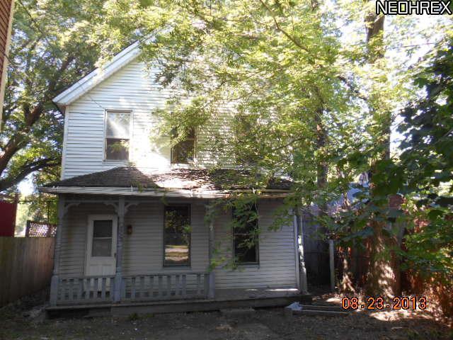 3206 Woodbine Ave