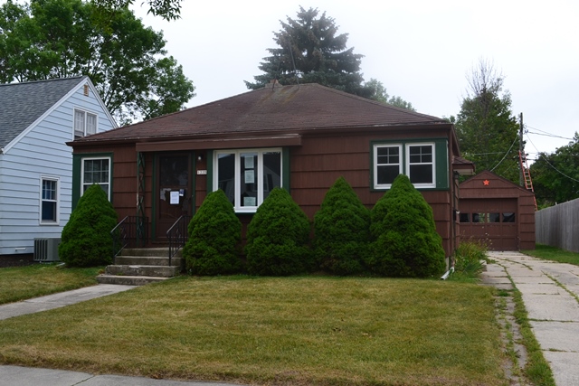1335 School Ave