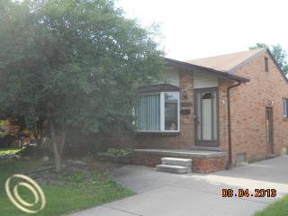 32021 Grandview Ave