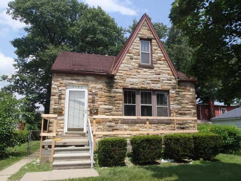 1122 Progress Ave