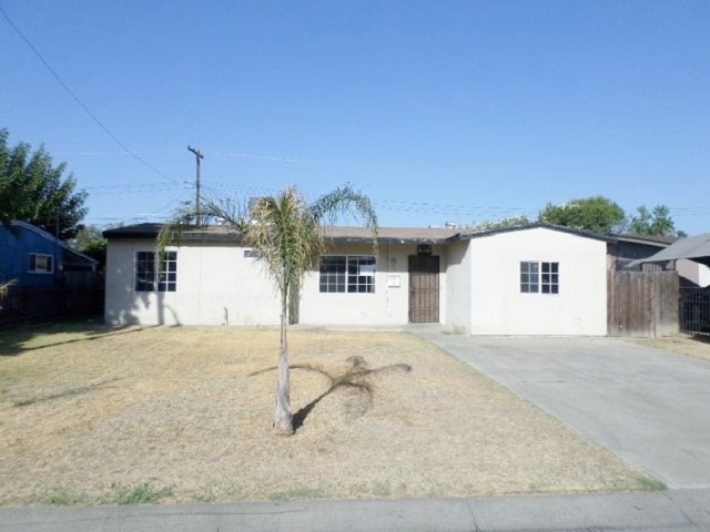 1649 N Elm Street