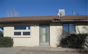 606 W Honeylocust St