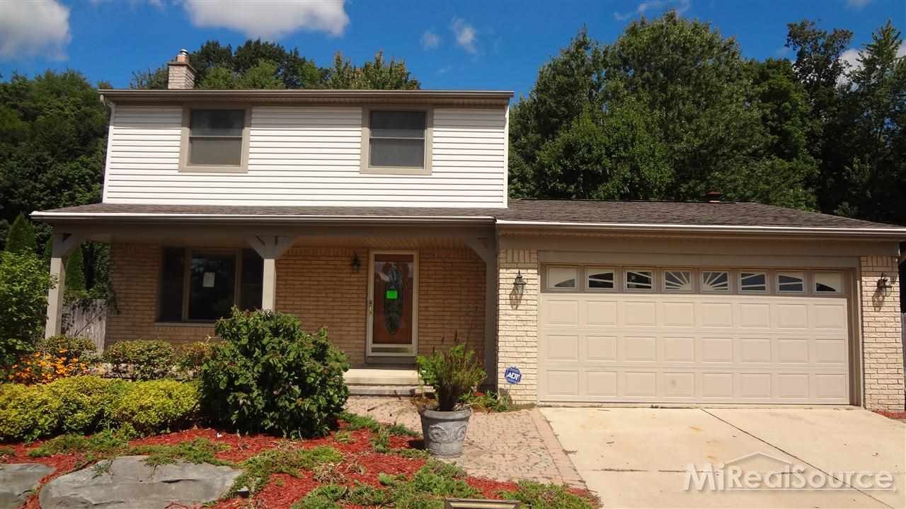 32905 Redbud Cir