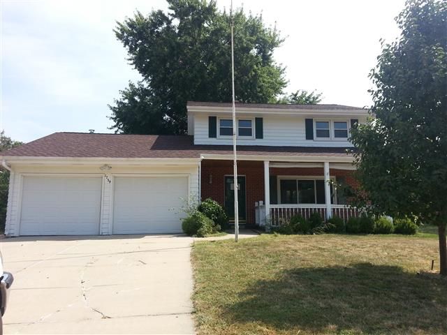 1739 N 105th St