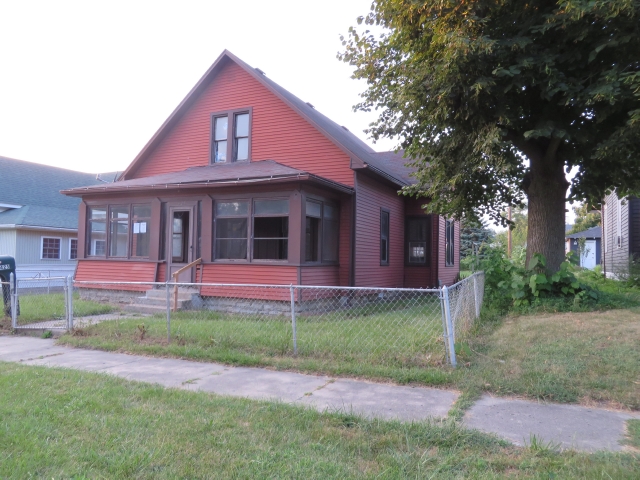 425 E Highland Ave