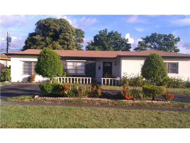 4930 NW 17 COURT