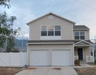 1476 Archmore Loop